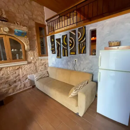 Casa Nikolou Tatil Evi *