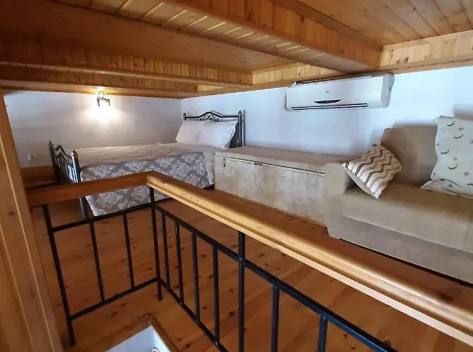 Casa Nikolou Chalki Town